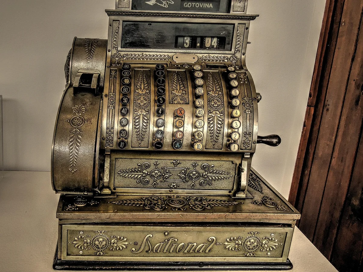 Fabriquer une table basse avec des caisses de vin : guide complet 2026